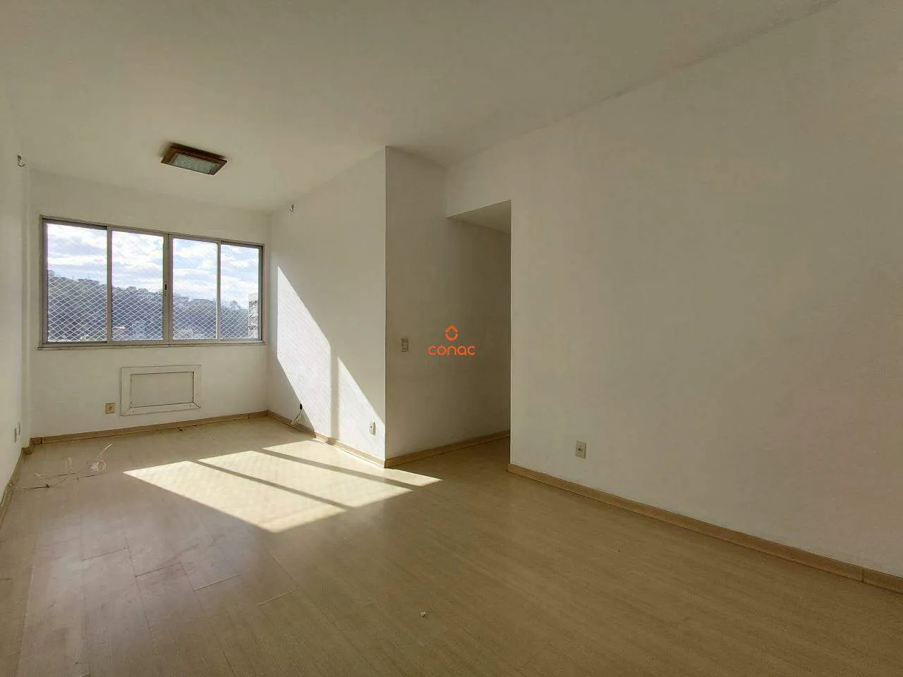 2-bedroom apartment on the 9th floor with 1 parking spot — photo 5