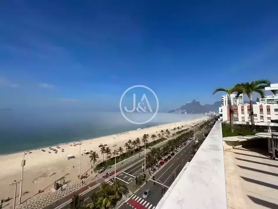 Water view in a 4-bedroom apartment, 838 m² — photo 37