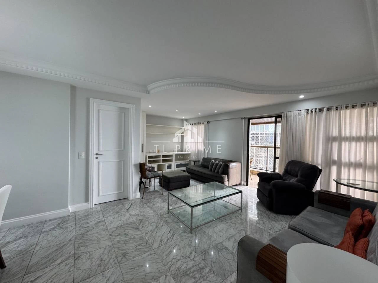 4-bedroom apartment with a private pool — photo 14