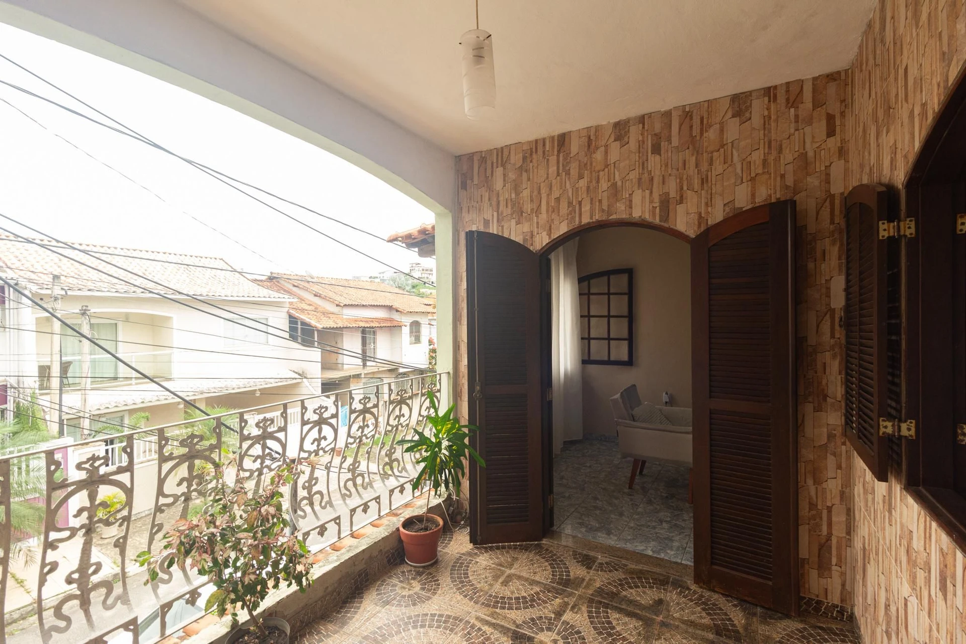 Будинок 120 м² із садом та балконом із грилем — photo 26