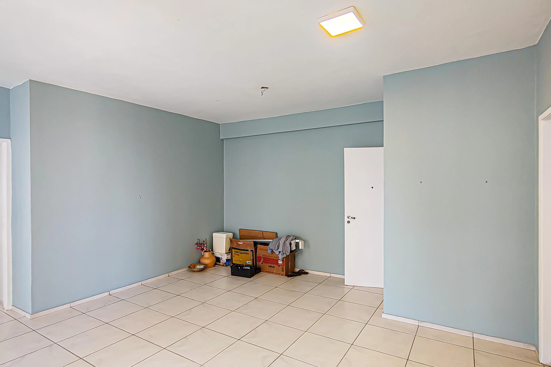 3-bedroom apartment in a building with a gym — photo 33