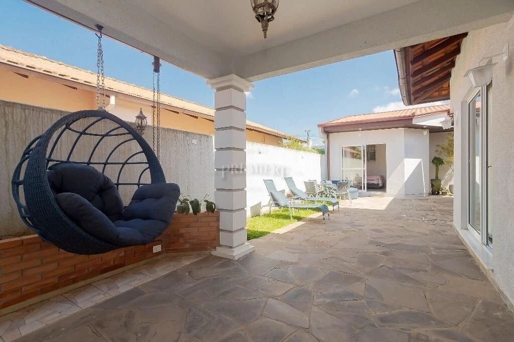 170 m² house with a bathtub and a grill on the balcony — photo 19