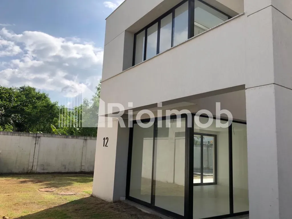 Duplex house with 3 suites and 5 bathrooms, 366 m² — photo 9