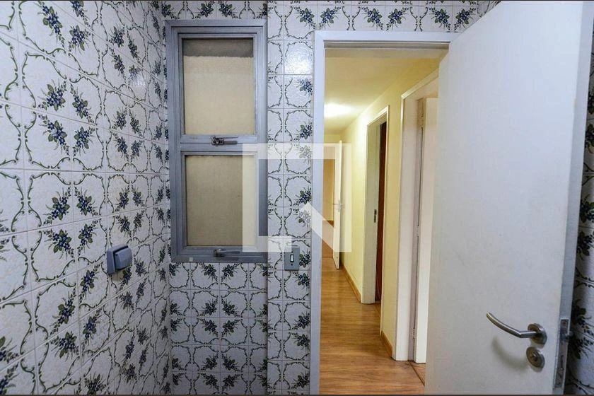 140 m² apartment with 4 bedrooms and 1 en-suite — photo 40