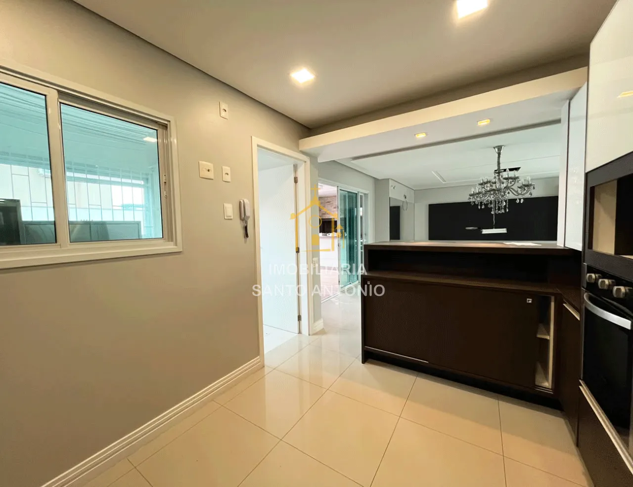 Casa de 360 m² no 2º andar com 2 vagas e cozinha integrada — photo 17