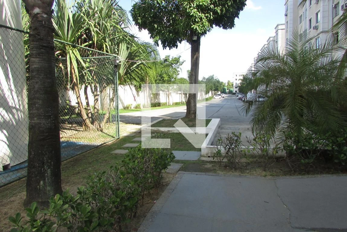 Furnished apartment with open-plan kitchen and 2 bedrooms — photo 25