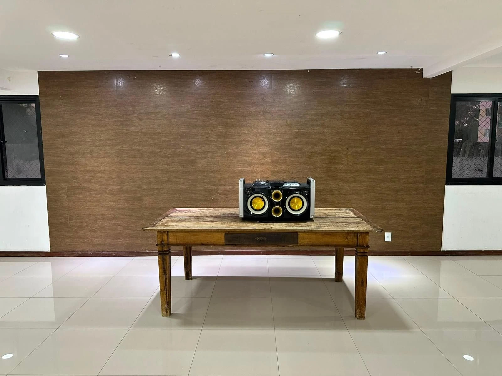 3-bedroom apartment in a building with a gym — photo 27