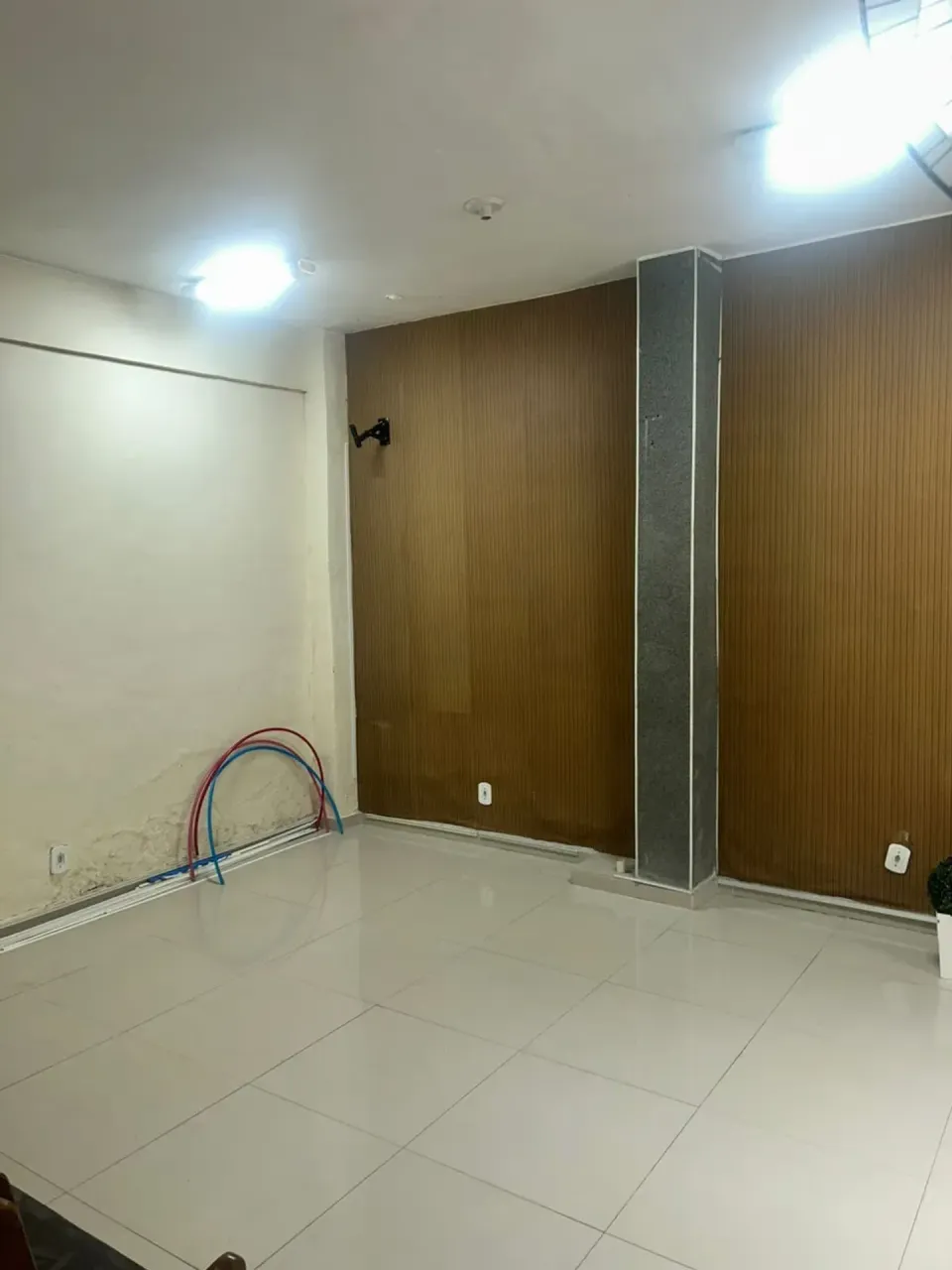 Квартира 120 м² з 2 спальнями та паркуванням; кухня з газом — photo 12