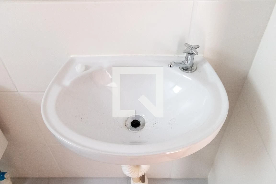 Unfurnished apartment with 2 bedrooms and parking — photo 38