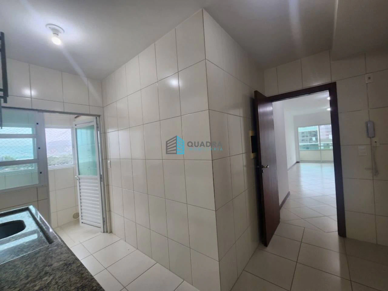 Квартира: 2 спальни, 1 со своей ванной, 75 м², Флорианополис — photo 9