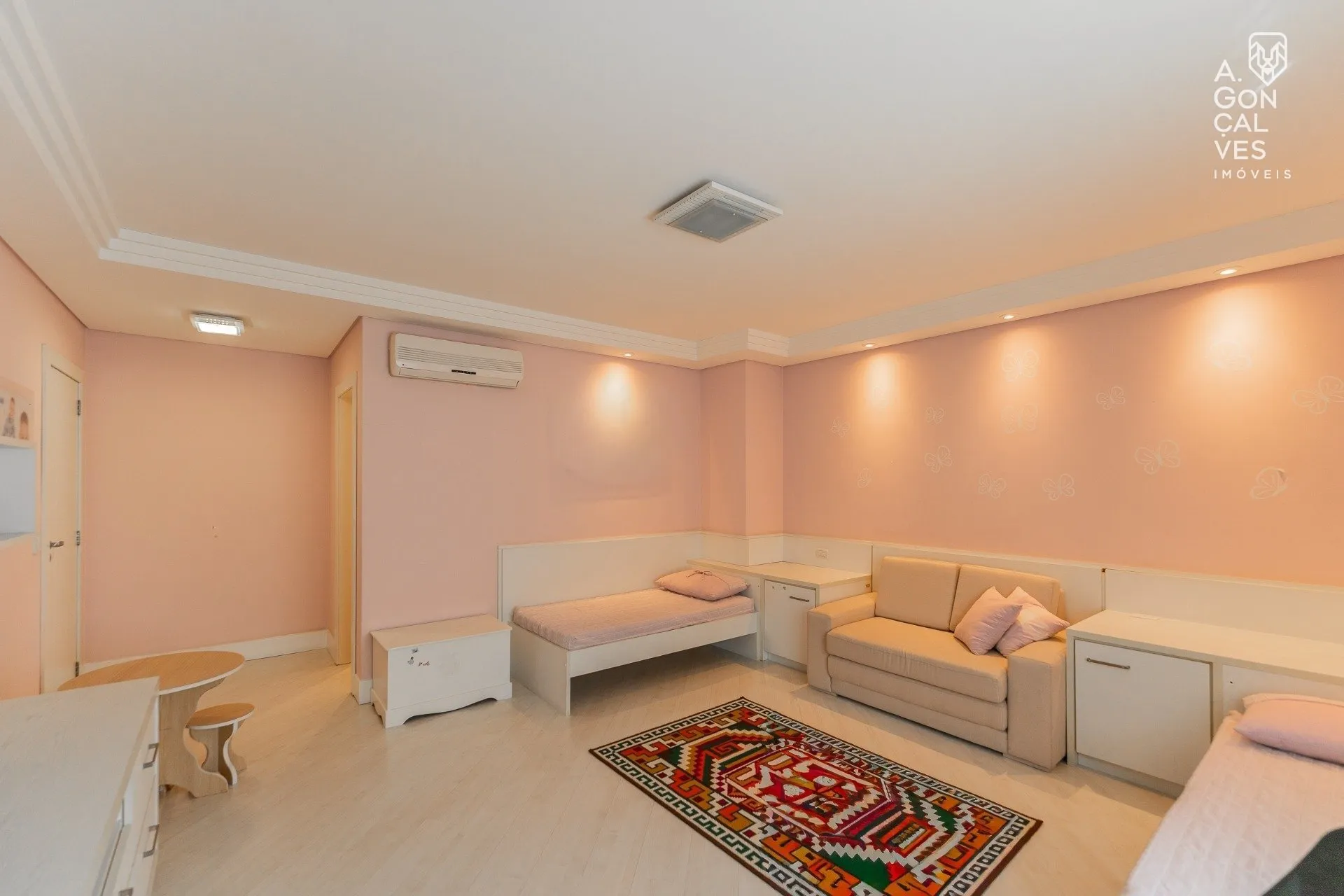 Furnished house with 3 bedrooms and 5 bathrooms — photo 27