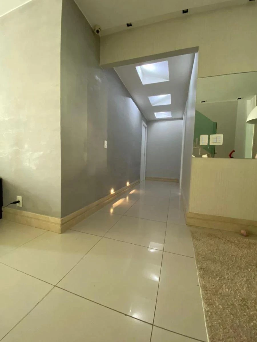 Furnished 189 m² apartment with 3 en-suite bedrooms and 2 parking — photo 27