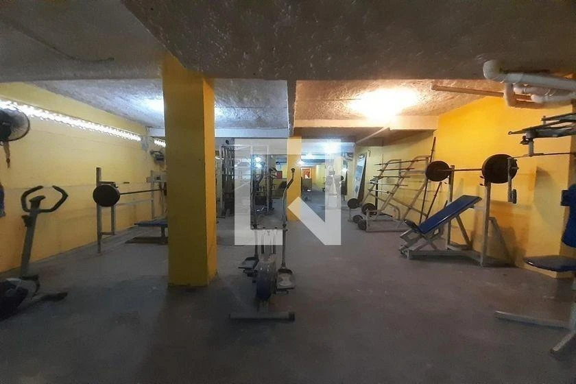 2-bedroom apartment in a building with a gym — photo 20