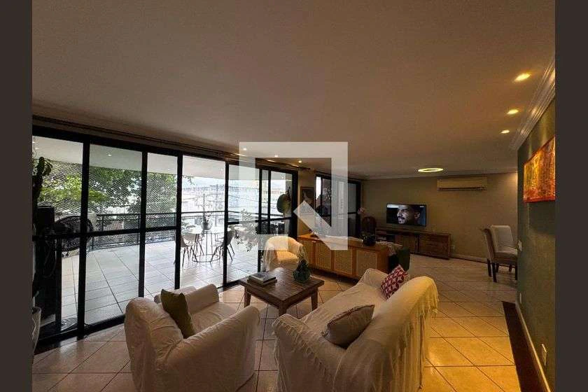 Furnished apartment with a built-in balcony grill and 4 bedrooms — photo 7