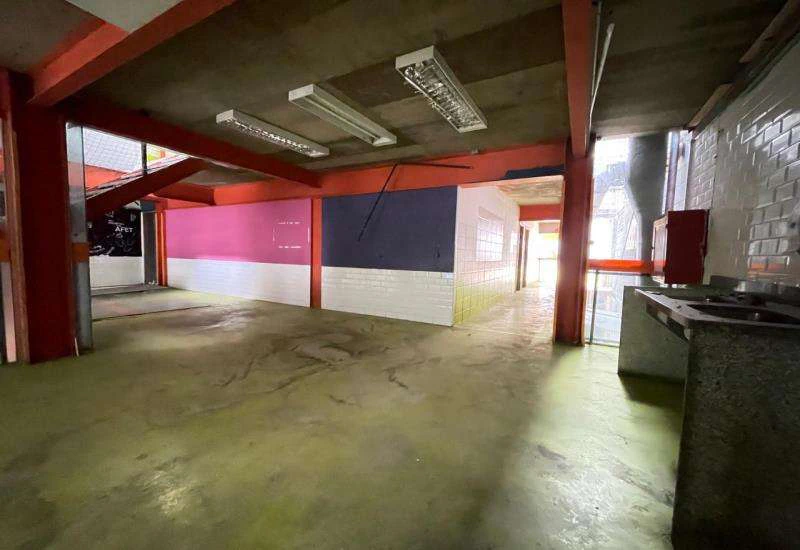 Casa sem mobília de 873 m² com 1 quarto e 1 banheiro — photo 28