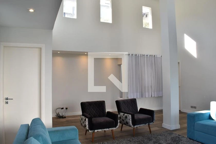 Casa com 4 quartos, 2 suítes, jardim e varanda — photo 4