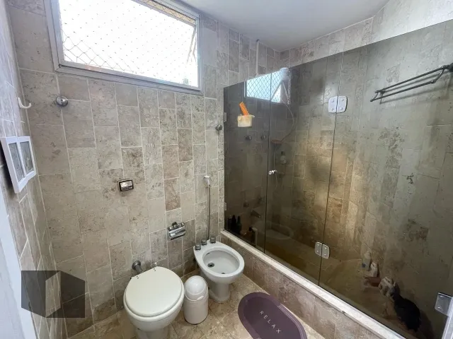 Furnished apartment with 3 bedrooms and a glazed balcony — photo 14