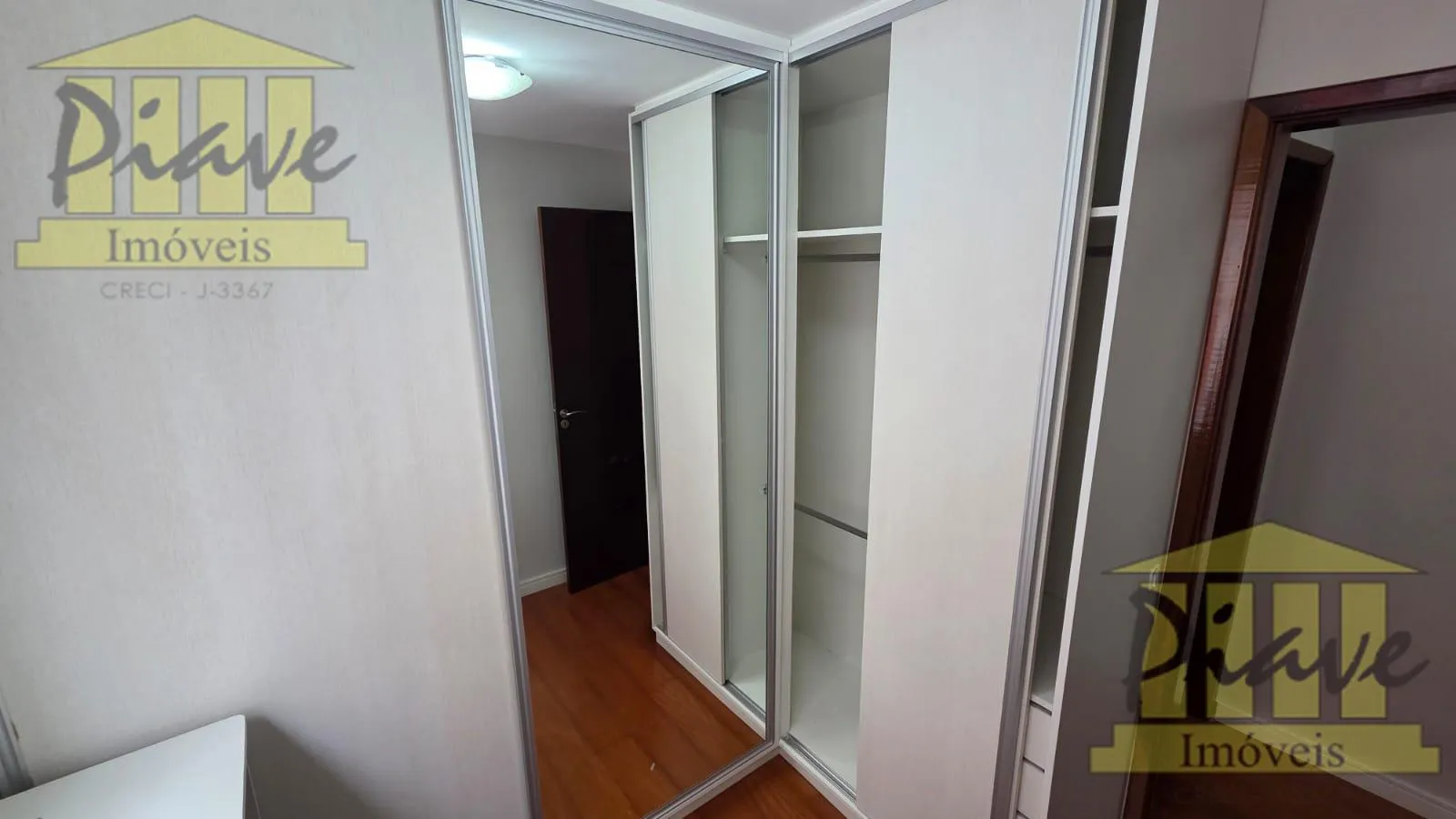 Home office in a 3-bedroom apartment, 74 m² — photo 5