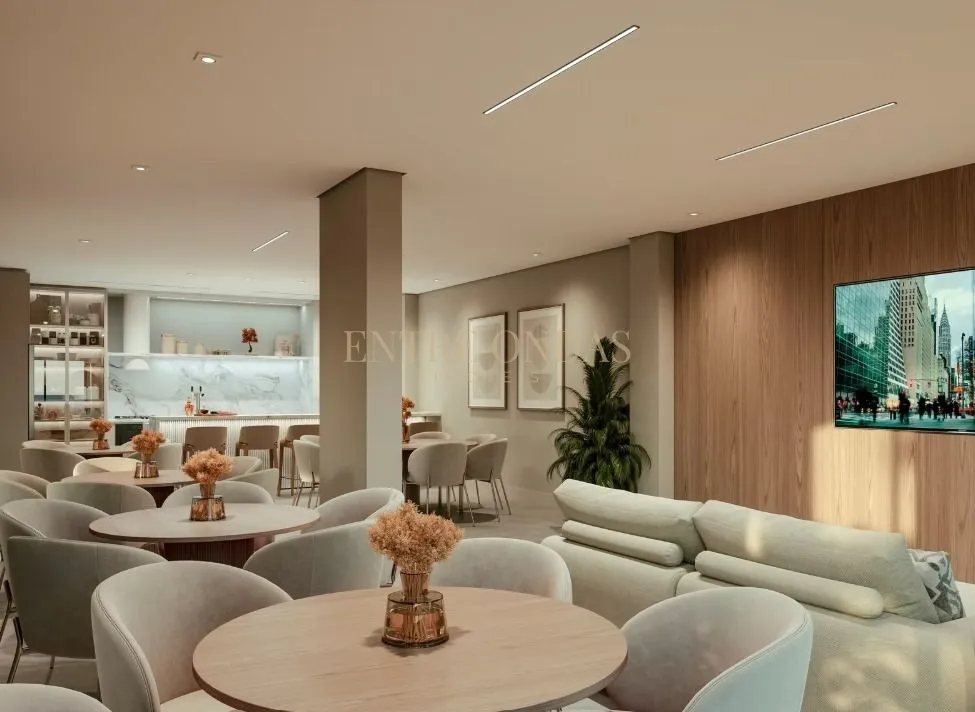Apartment on the 5th floor with floor-to-ceiling windows — photo 32