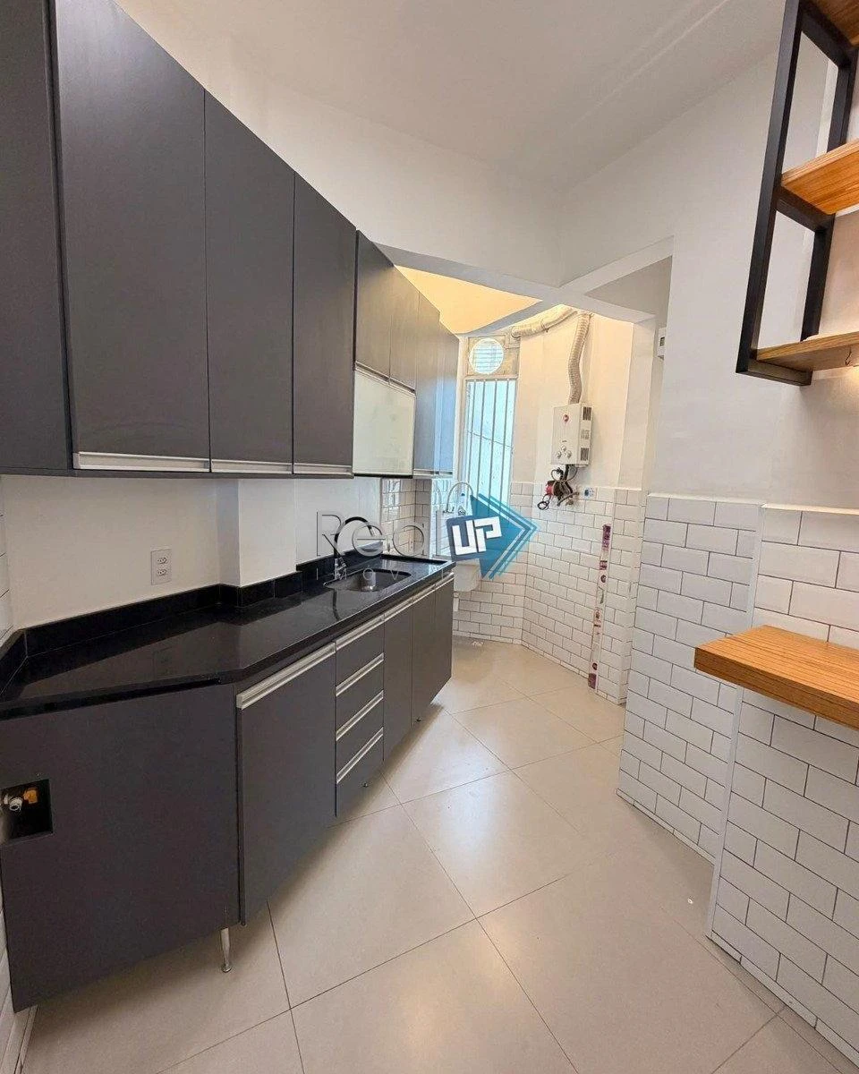 Apartment, 52 m², with floor-to-ceiling windows — photo 10