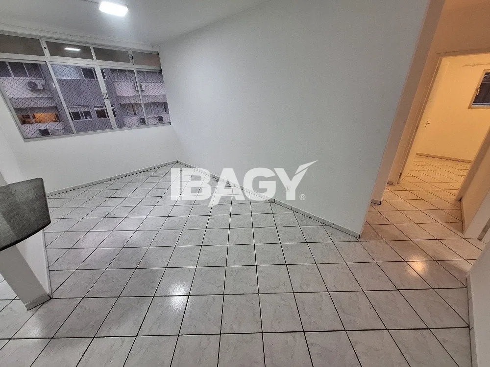 3-bedroom apartment with 1 parking spot and 69 m² — photo 4
