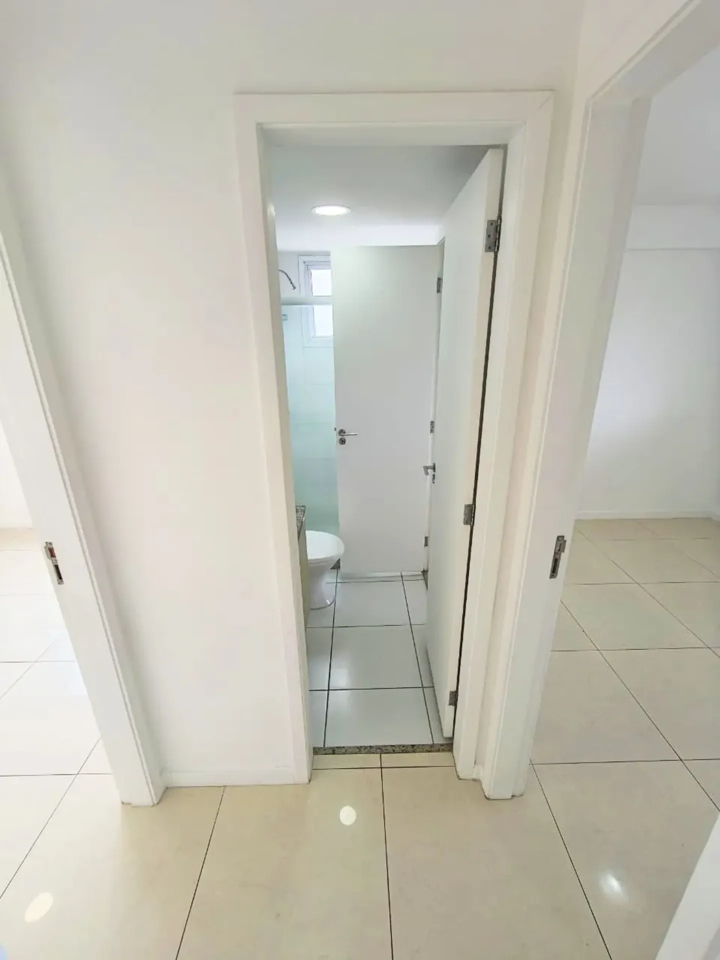 2-bedroom apartment with balcony, closed kitchen — photo 29