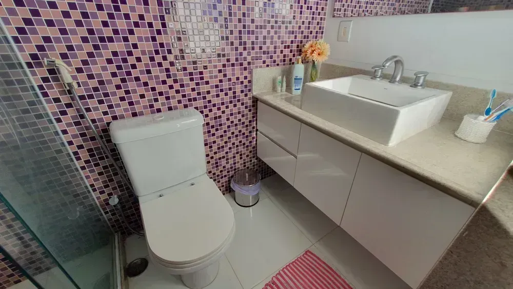 650 m² house with 6 en-suite bedrooms and 4 parking spots — photo 58
