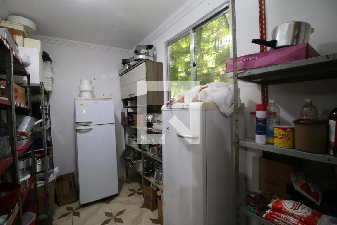 Casa mobiliada com 3 quartos, 1 banheiro e jardim privativo — photo 12