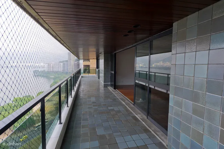 Unfurnished apartment with 4 bedrooms and 5 bathrooms — photo 7