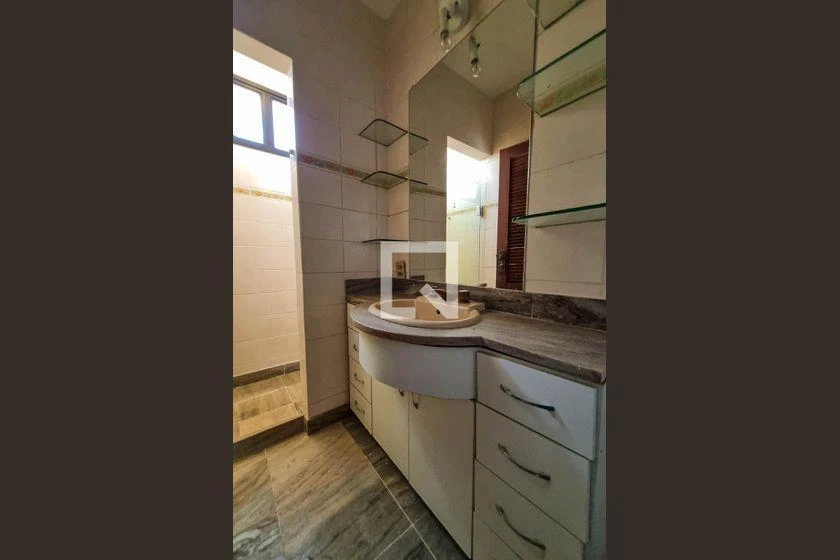 Home office in a 5-bedroom apartment, 127 m² — photo 62