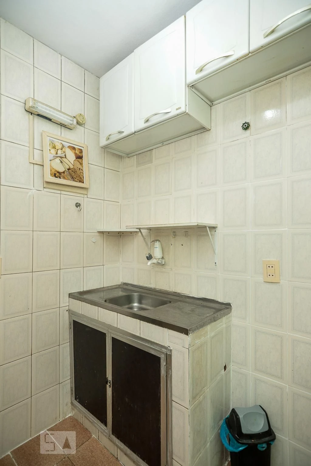 1-bedroom unfurnished apartment with parking and laundry — photo 10