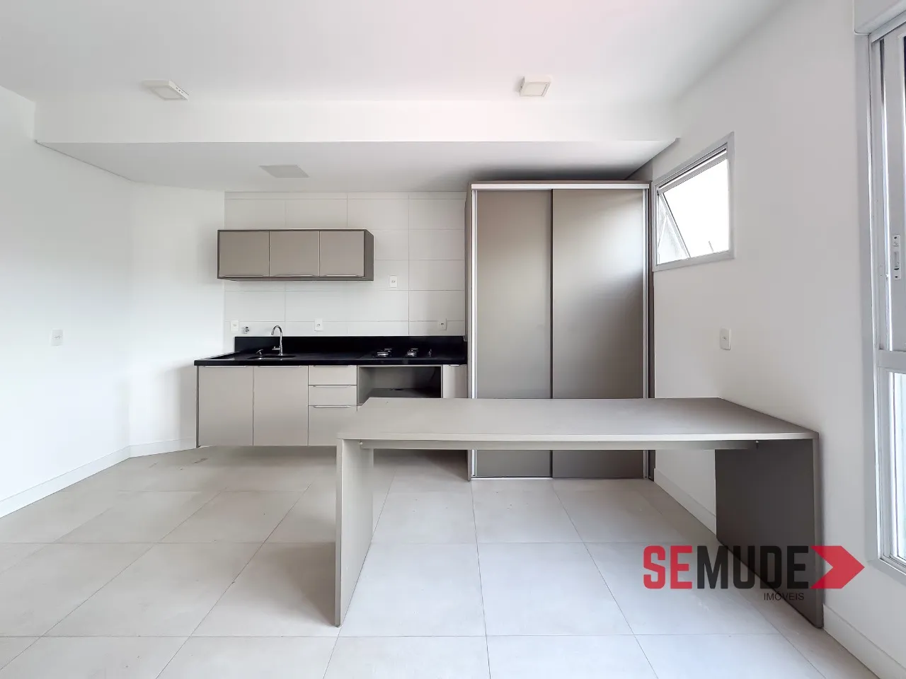 Home office in a one-bedroom apartment, 31 m² — photo 6