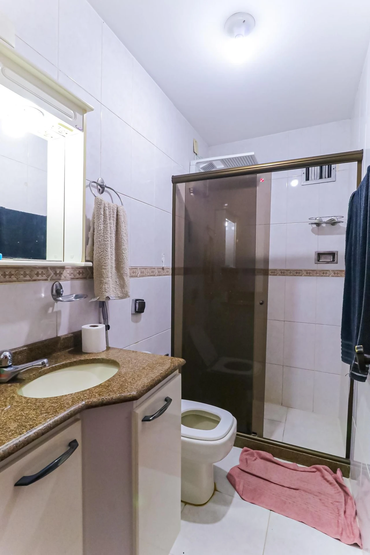 2-bedroom apartment in a building with a sauna — photo 15