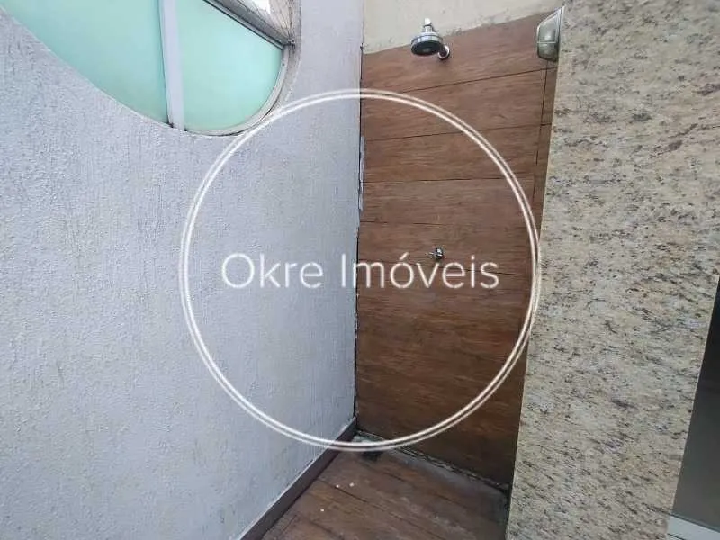 Unfurnished apartment with 2 bedrooms and 3 bathrooms — photo 18