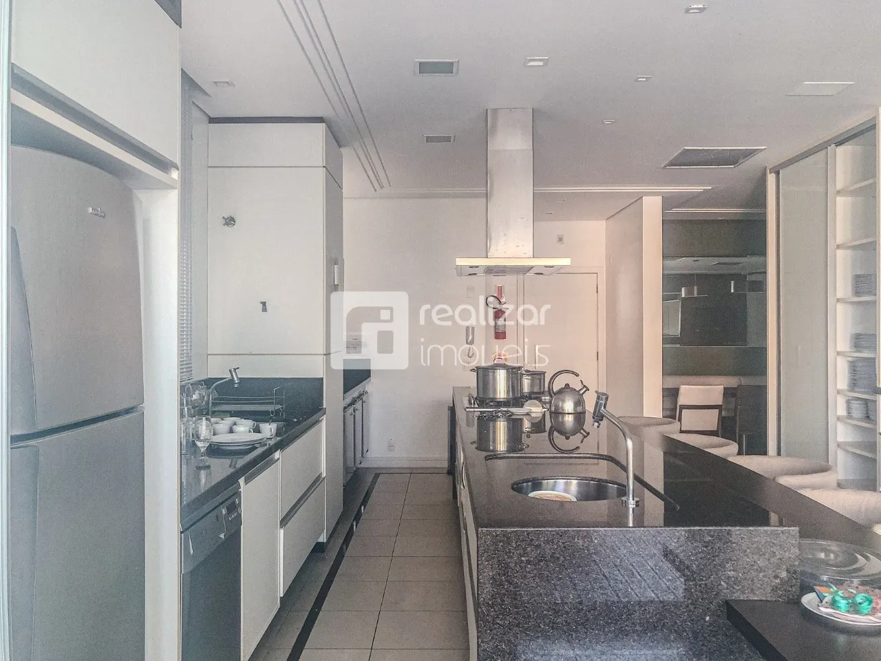 Apartamento amueblado con 3 suites y 156 m² — photo 6