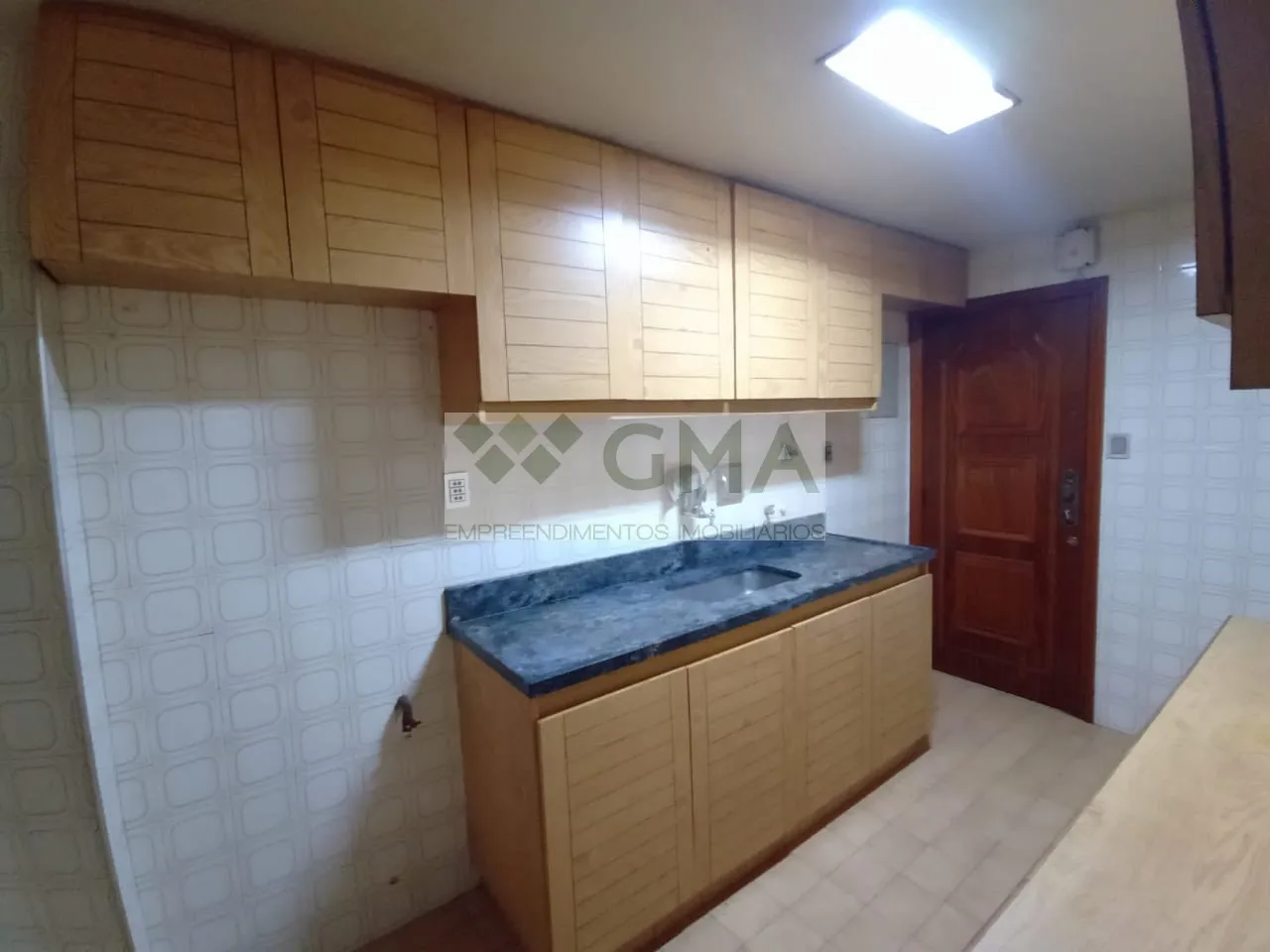 2-bedroom apartment with a bathtub in Rio de Janeiro — photo 7
