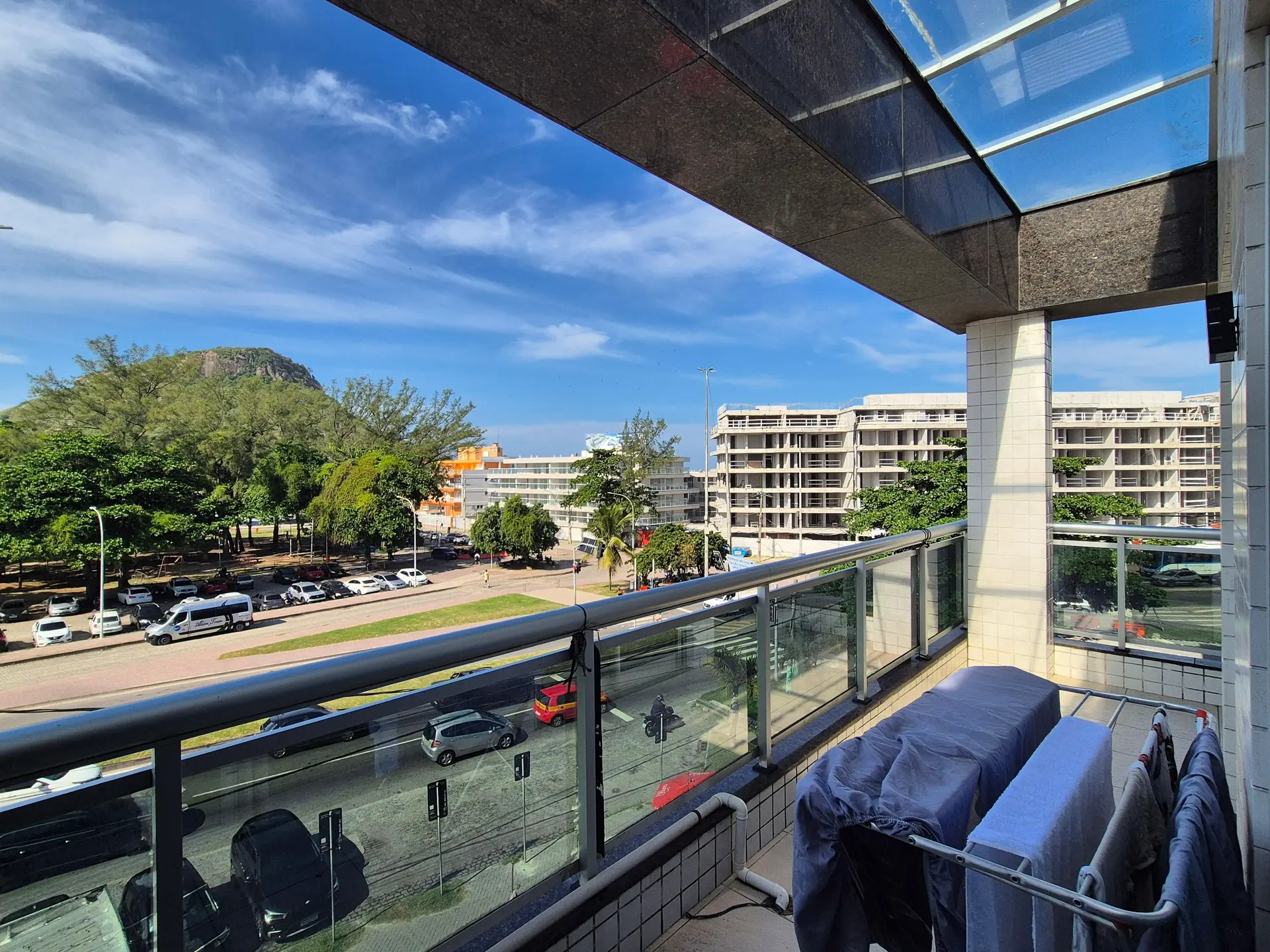 Furnished 2-bedroom apartment with 2 parking spaces — photo 3