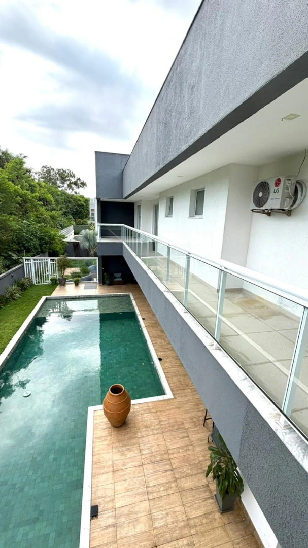 Casa triplex com 6 quartos e piscina, 1 suíte — photo 14