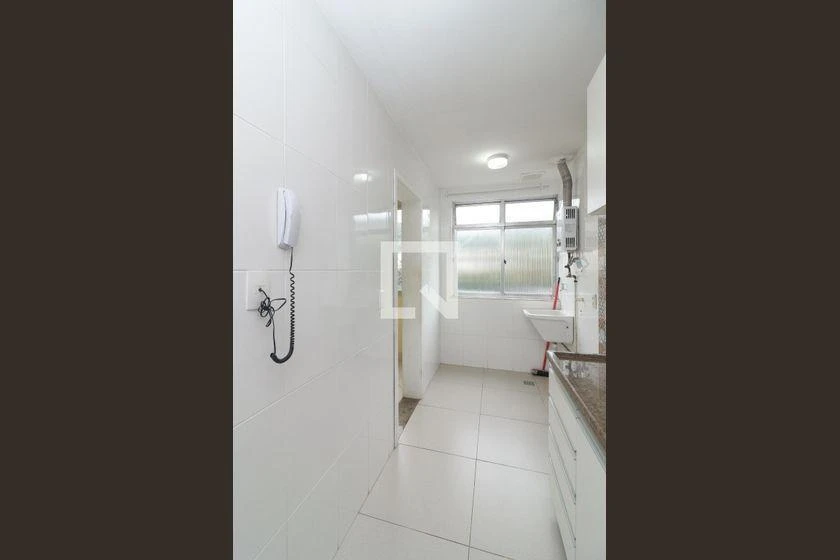 3-bedroom apartment with a mountain view in Rio de Janeiro — photo 19