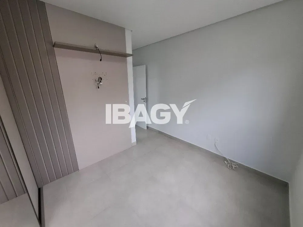 125 m² unfurnished apartment with 3 bedrooms — photo 3