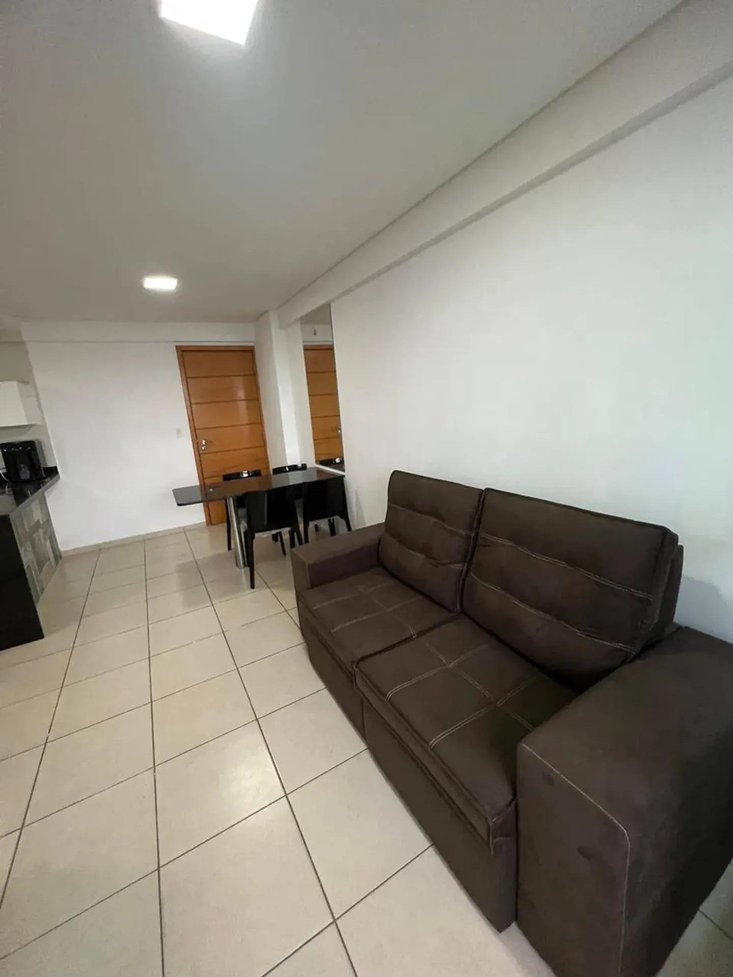 2-bedroom apartment in a building with a gym — photo 19