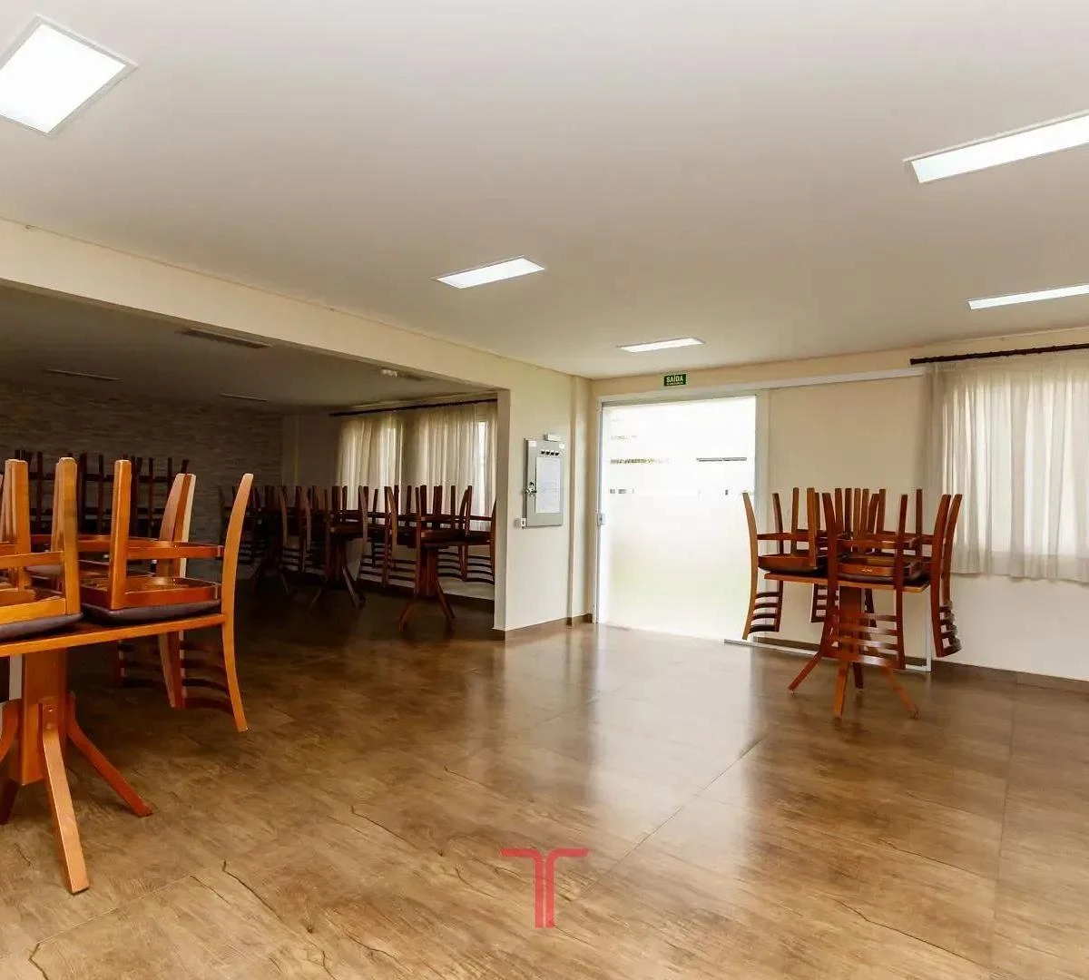 Furnished apartment, 47 m², with a walk-in closet — photo 40