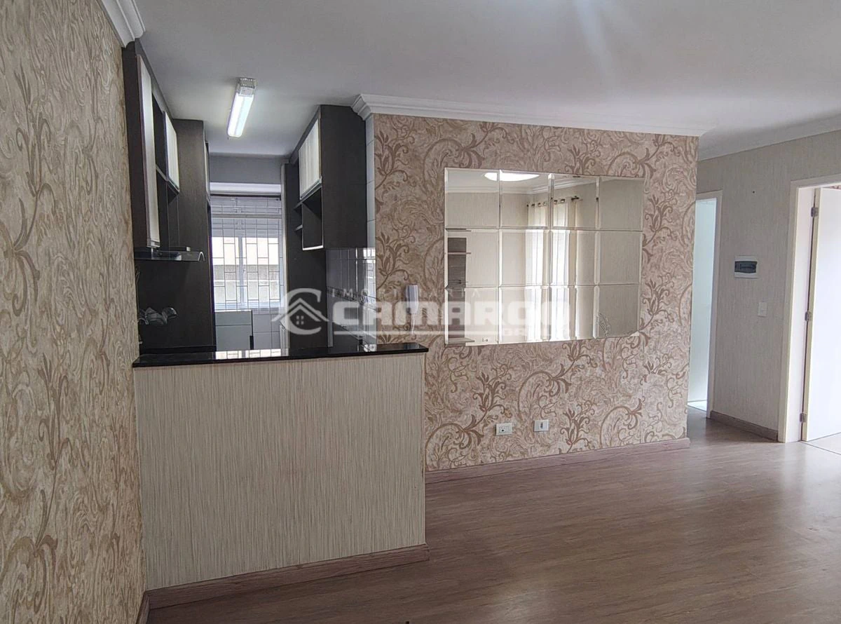 Wood or laminate floors in a 3-bedroom apartment, 56 m² — photo 25