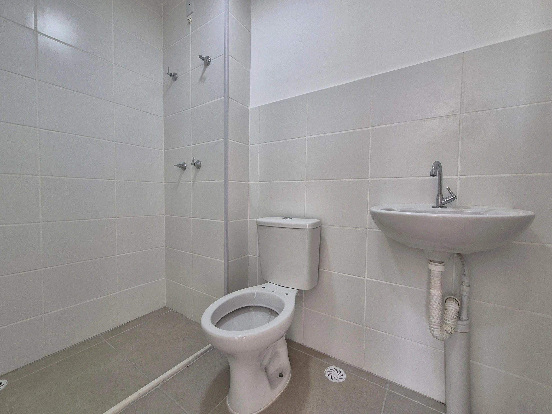 Apartamento de 2 quartos em condomínio com academia — photo 28