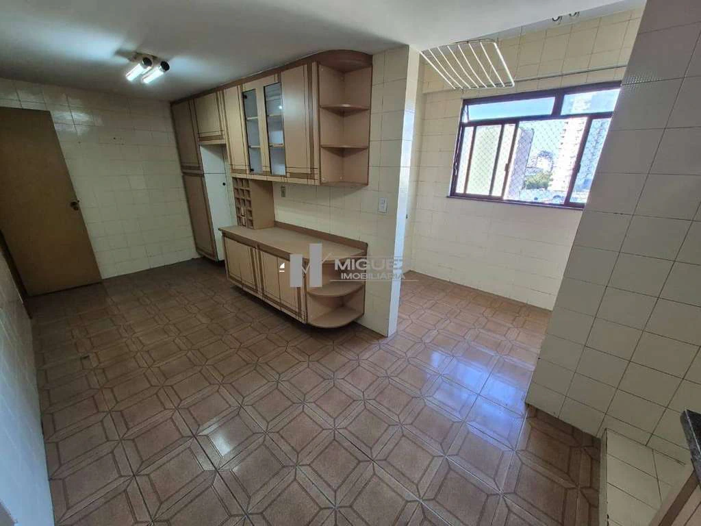 Rental apartment with 4 bedrooms and 1 en-suite 124 m² — photo 22