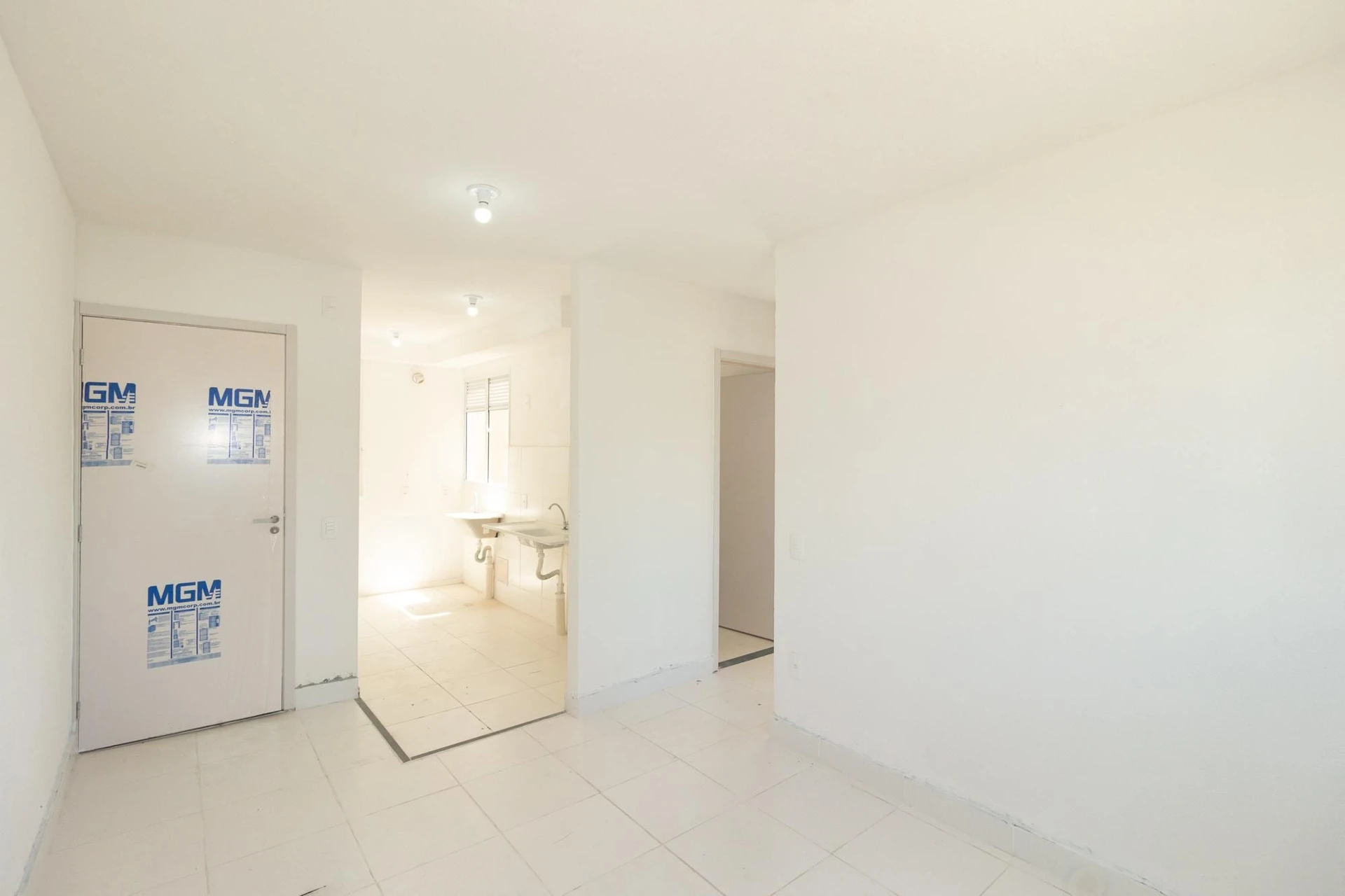 Apartamento para aluguel com 2 quartos e 1 banheiro — photo 37
