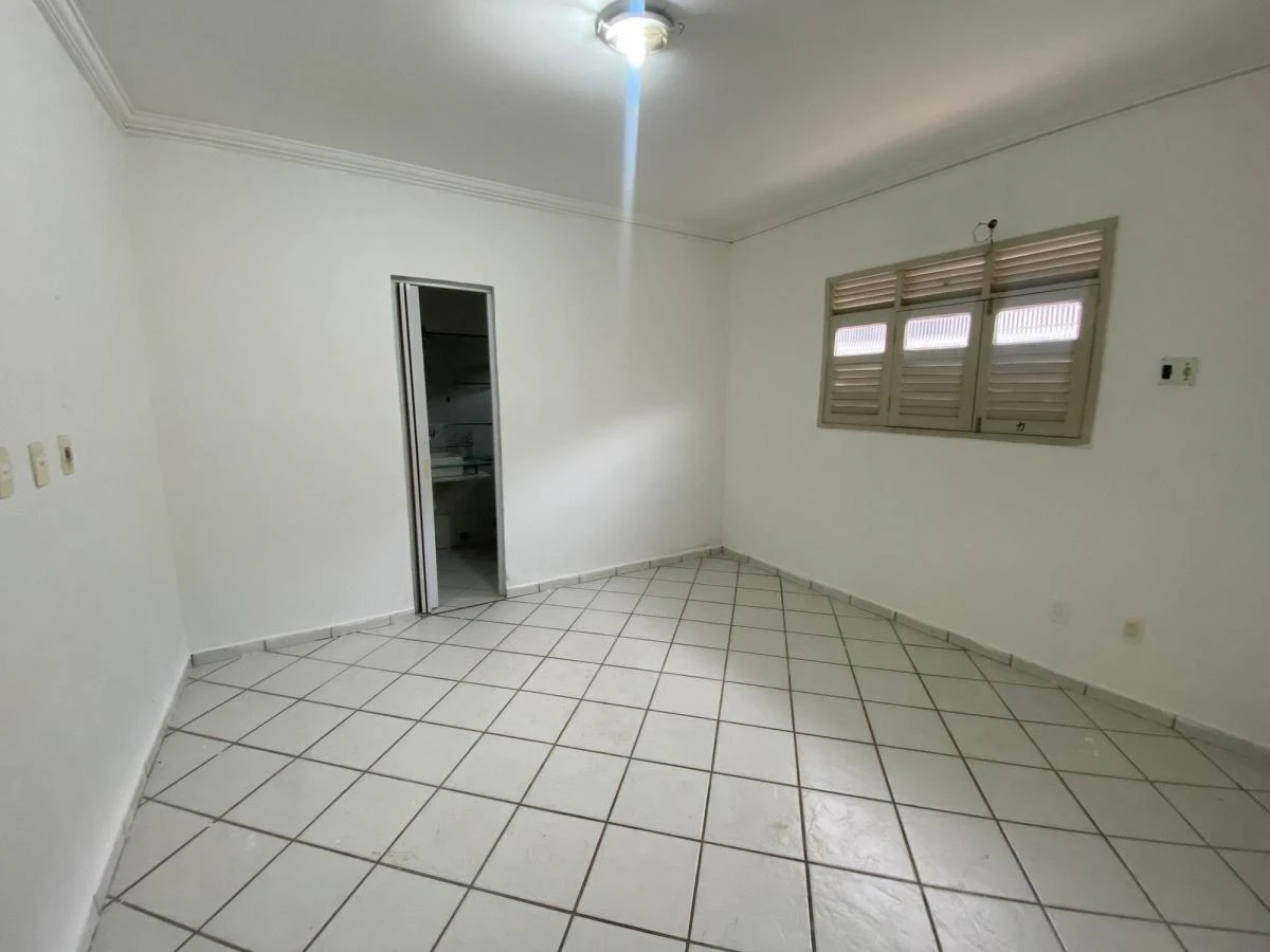 3-bedroom house, 238 m² — photo 6