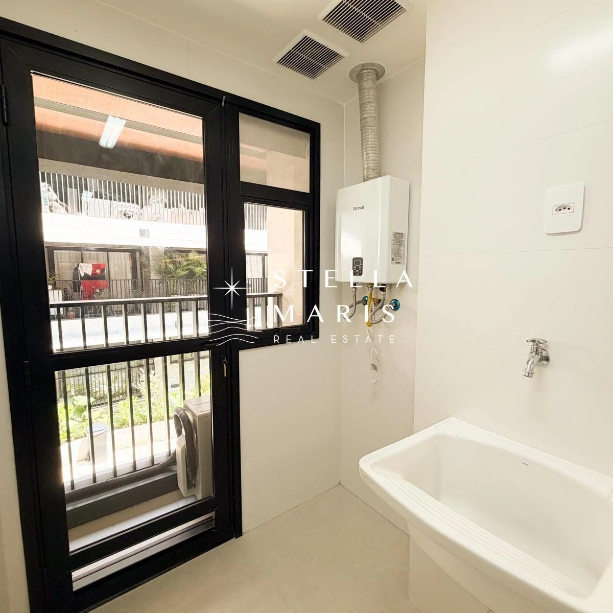 2-bedroom apartment in a building with a pool — photo 23