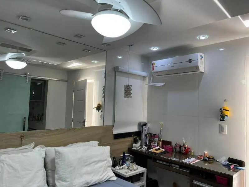 Furnished apartment with 2 bedrooms and a glass balcony — photo 13