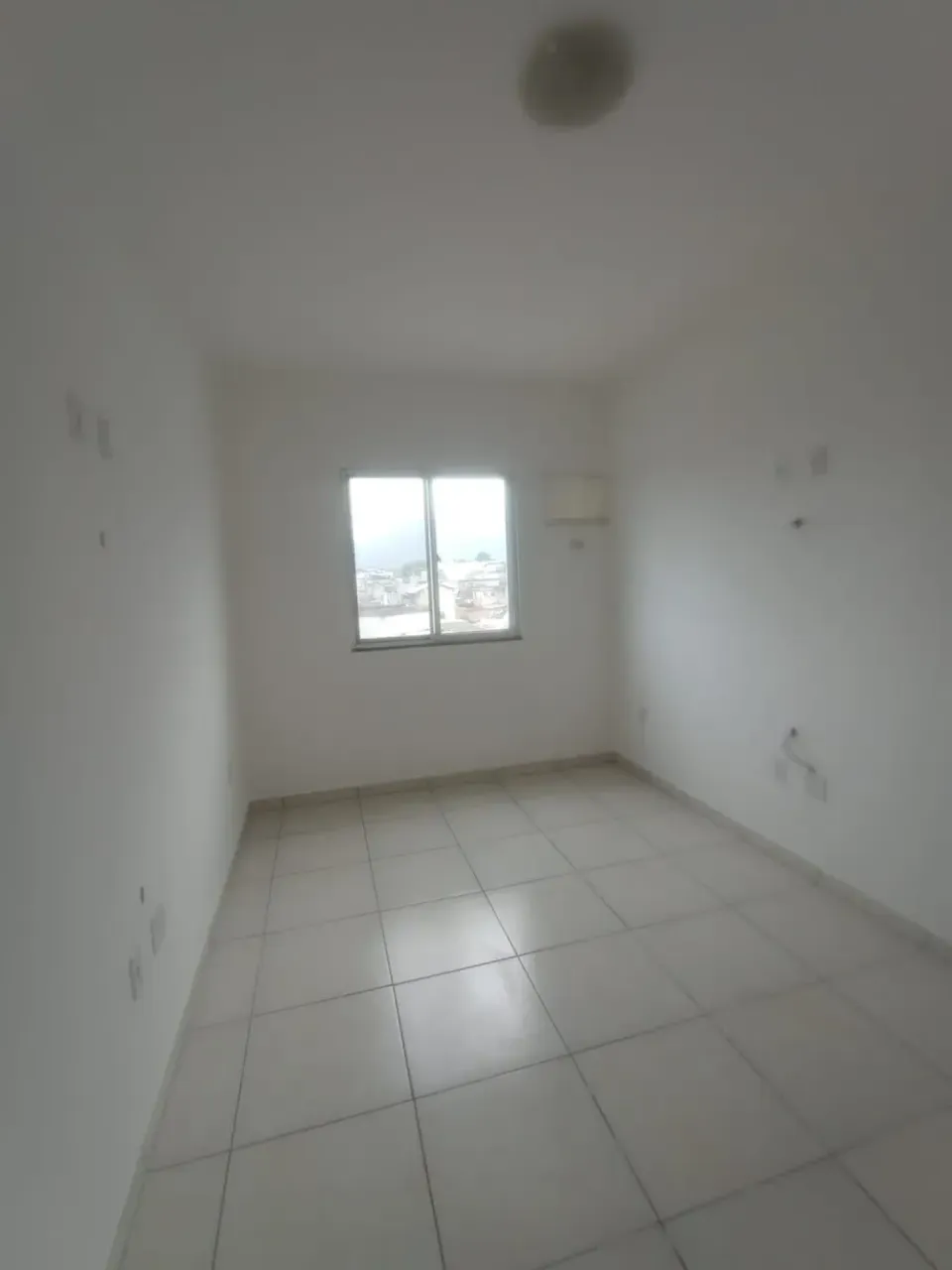 Apartamento sem mobília com 2 quartos e varanda — photo 17